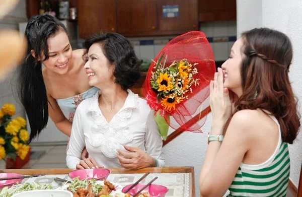 Quà tặng trung niên chăm sóc da hoàn hảo cho phụ nữ sau tuổi 50