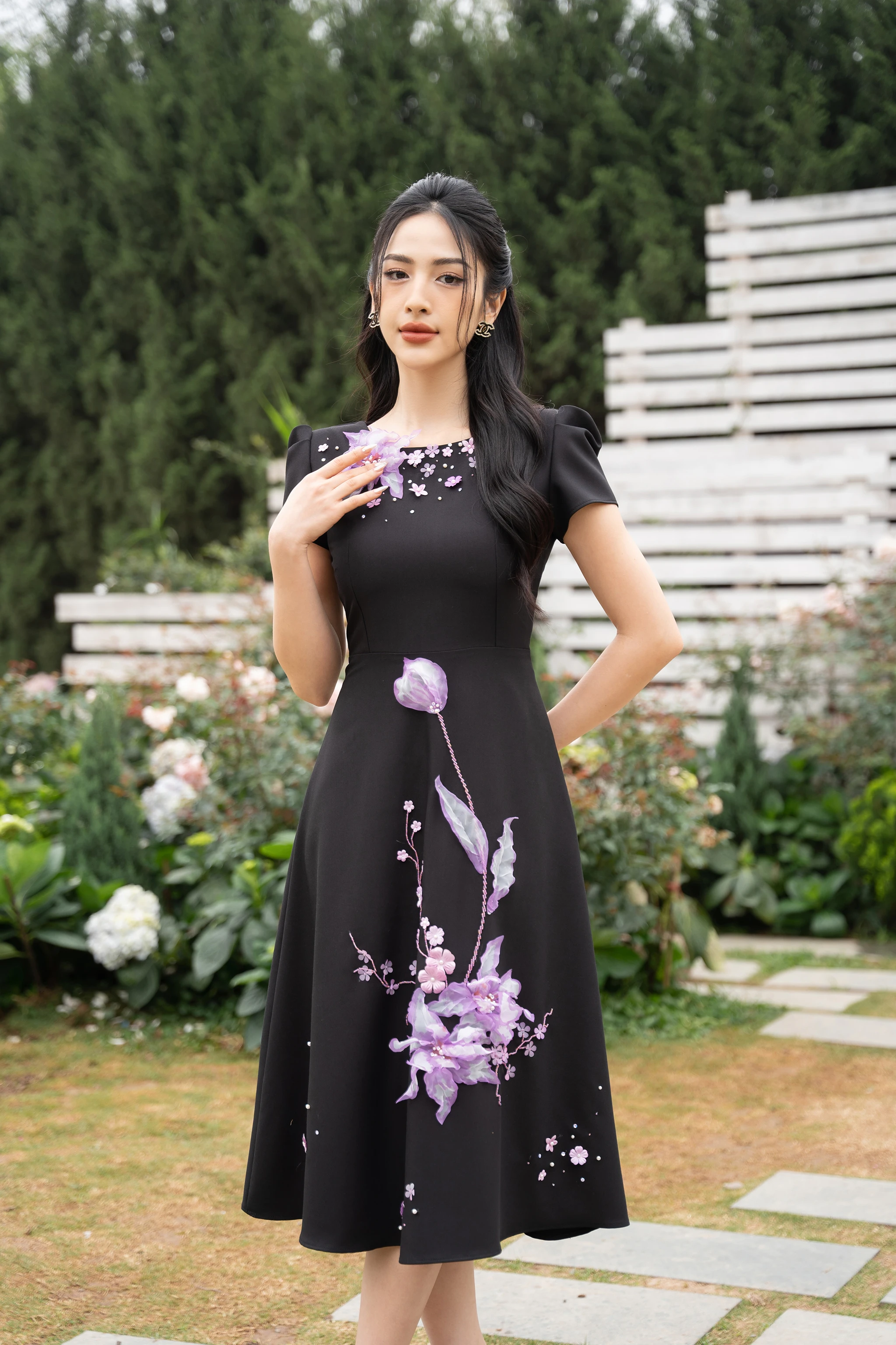 đầm dạo phố