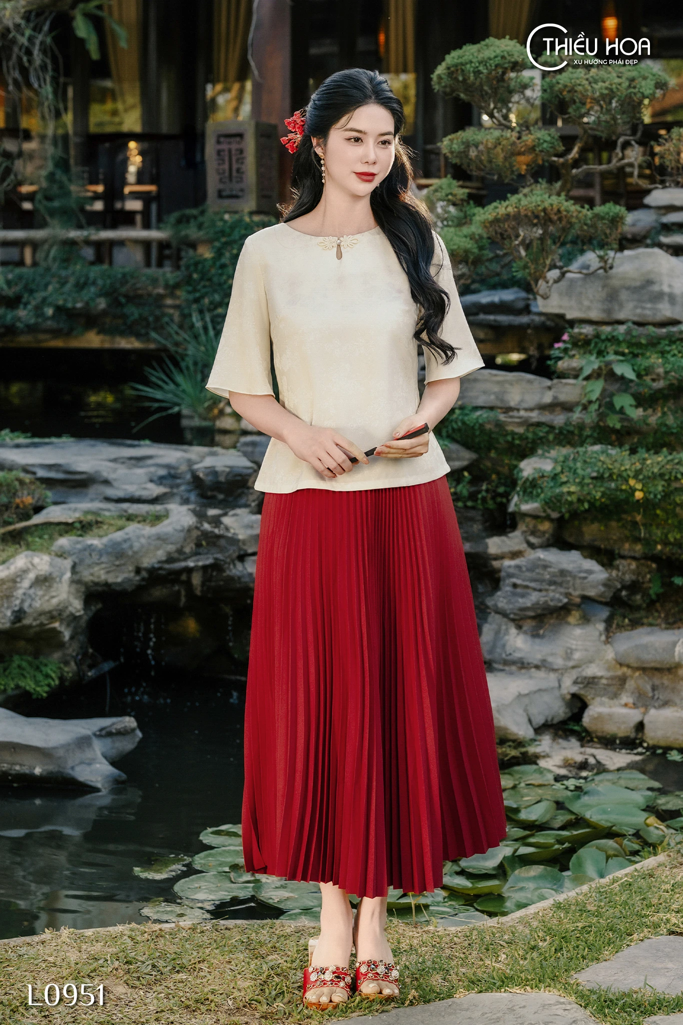 chân váy xếp ly