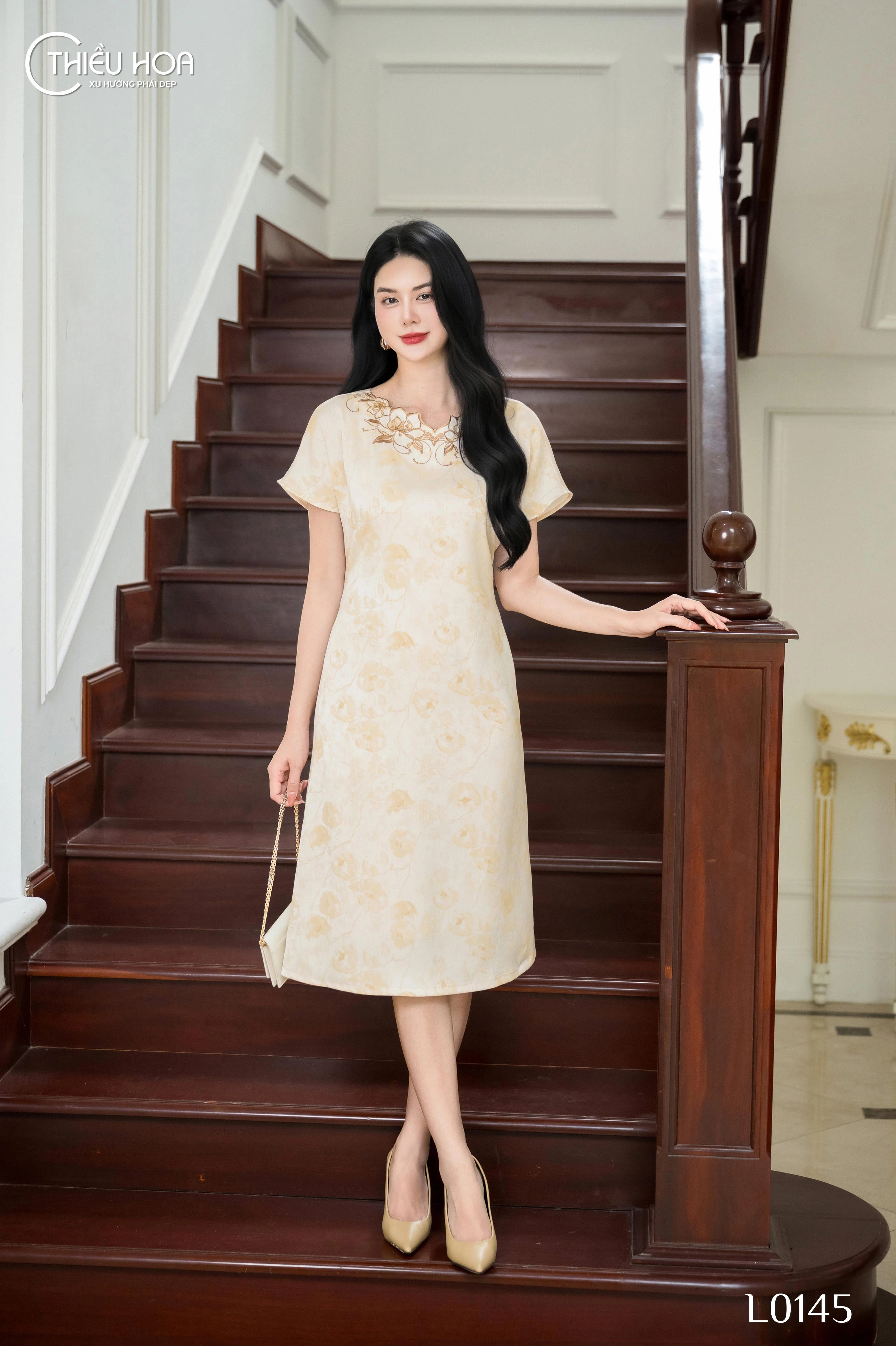 nữ mệnh kim mặc màu gì đẹp