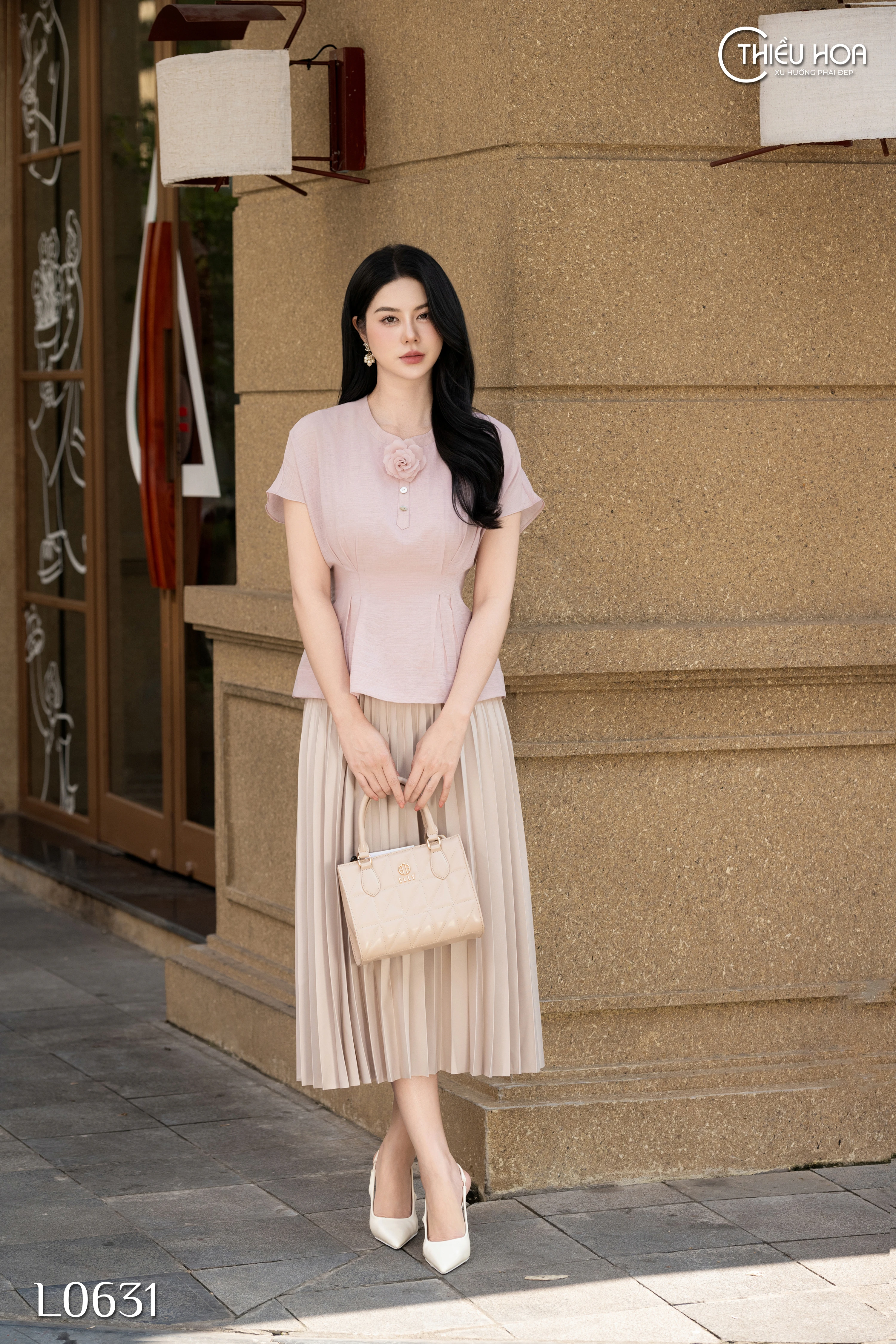 áo trung niên peplum