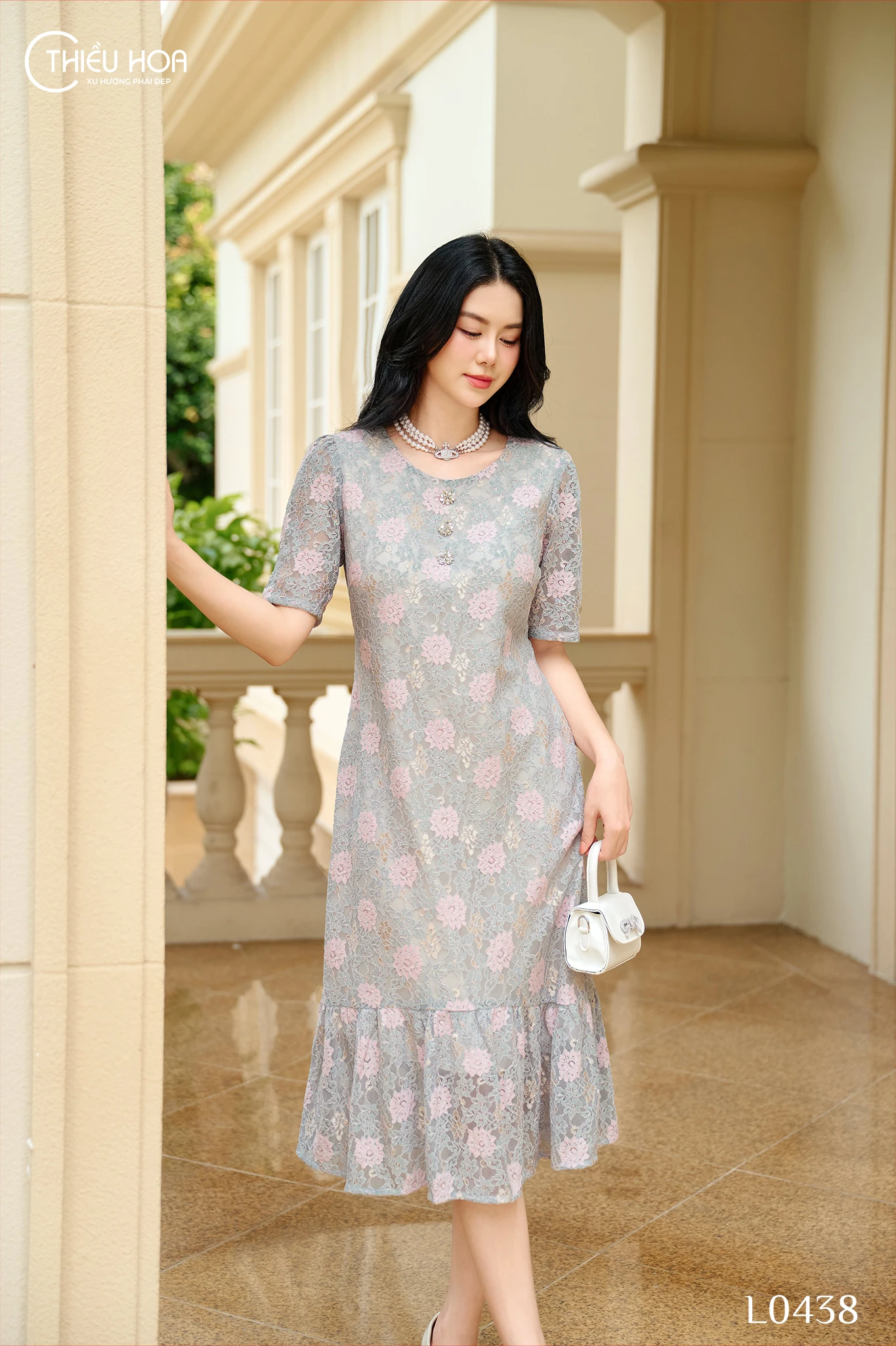 chọn váy hoa đep