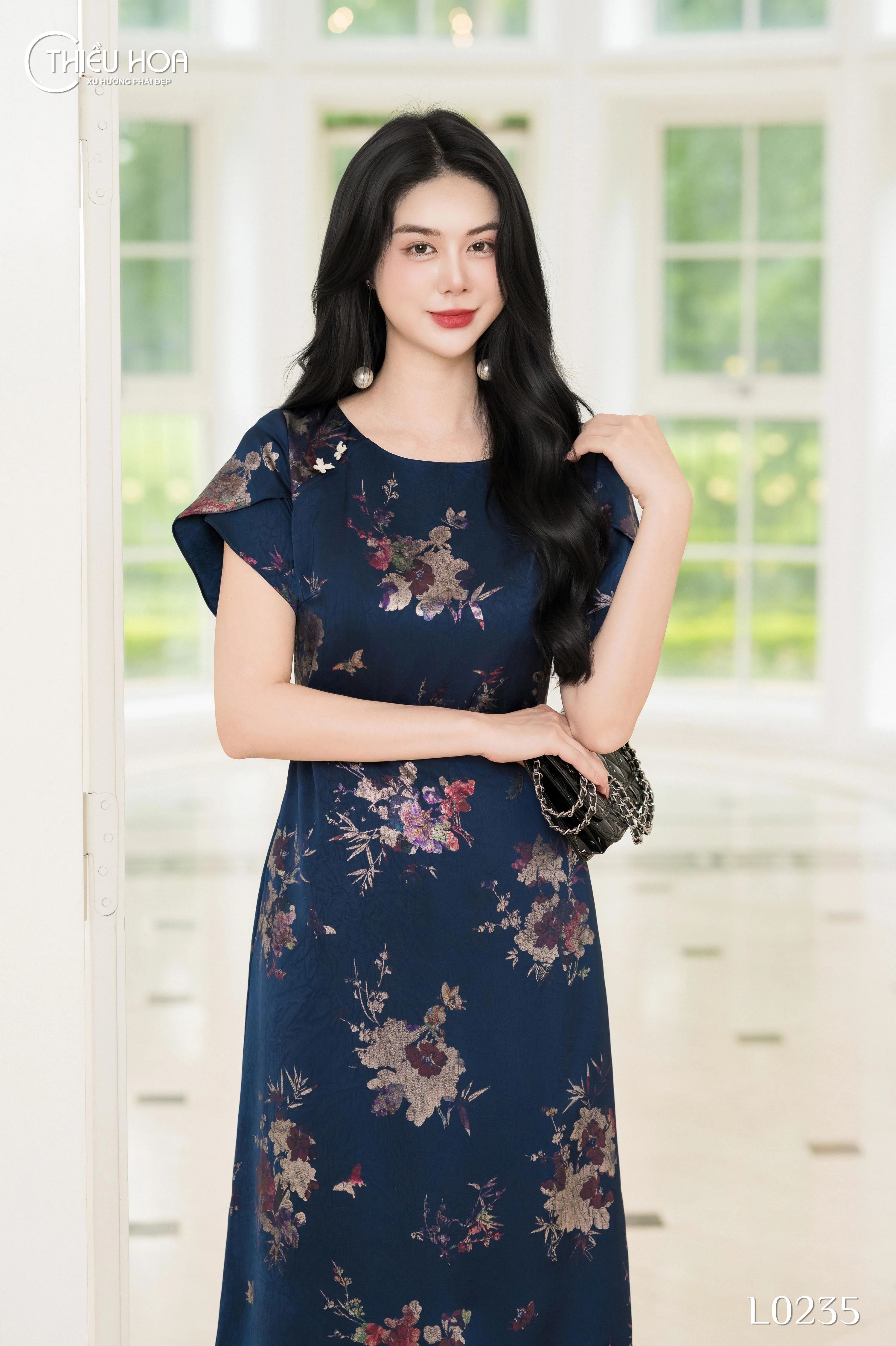 11-thiet-ke-dam-trung-nien-hoa-giup-me-tre-hon-5-tuoi 2