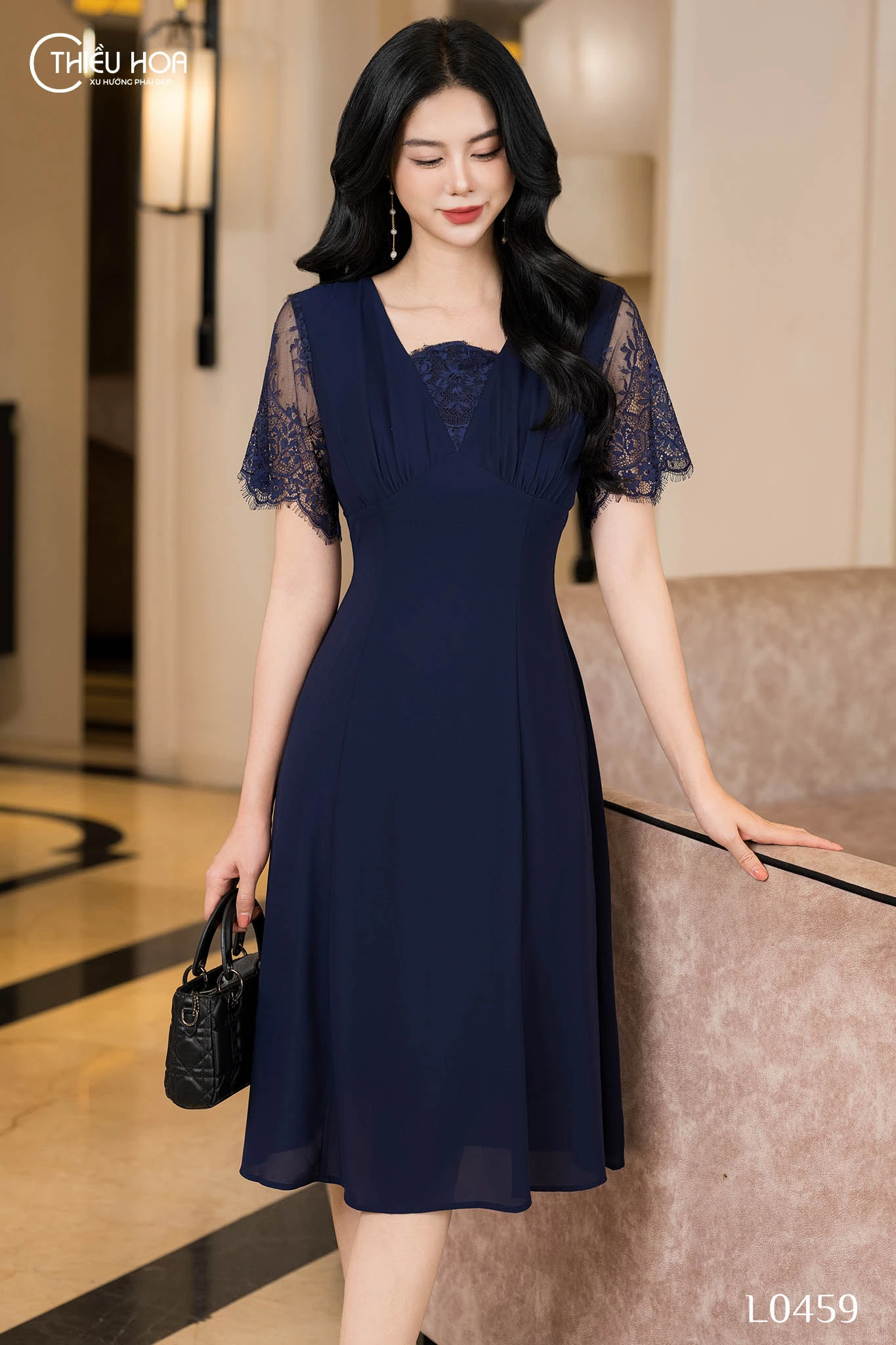 đầm dạo phố