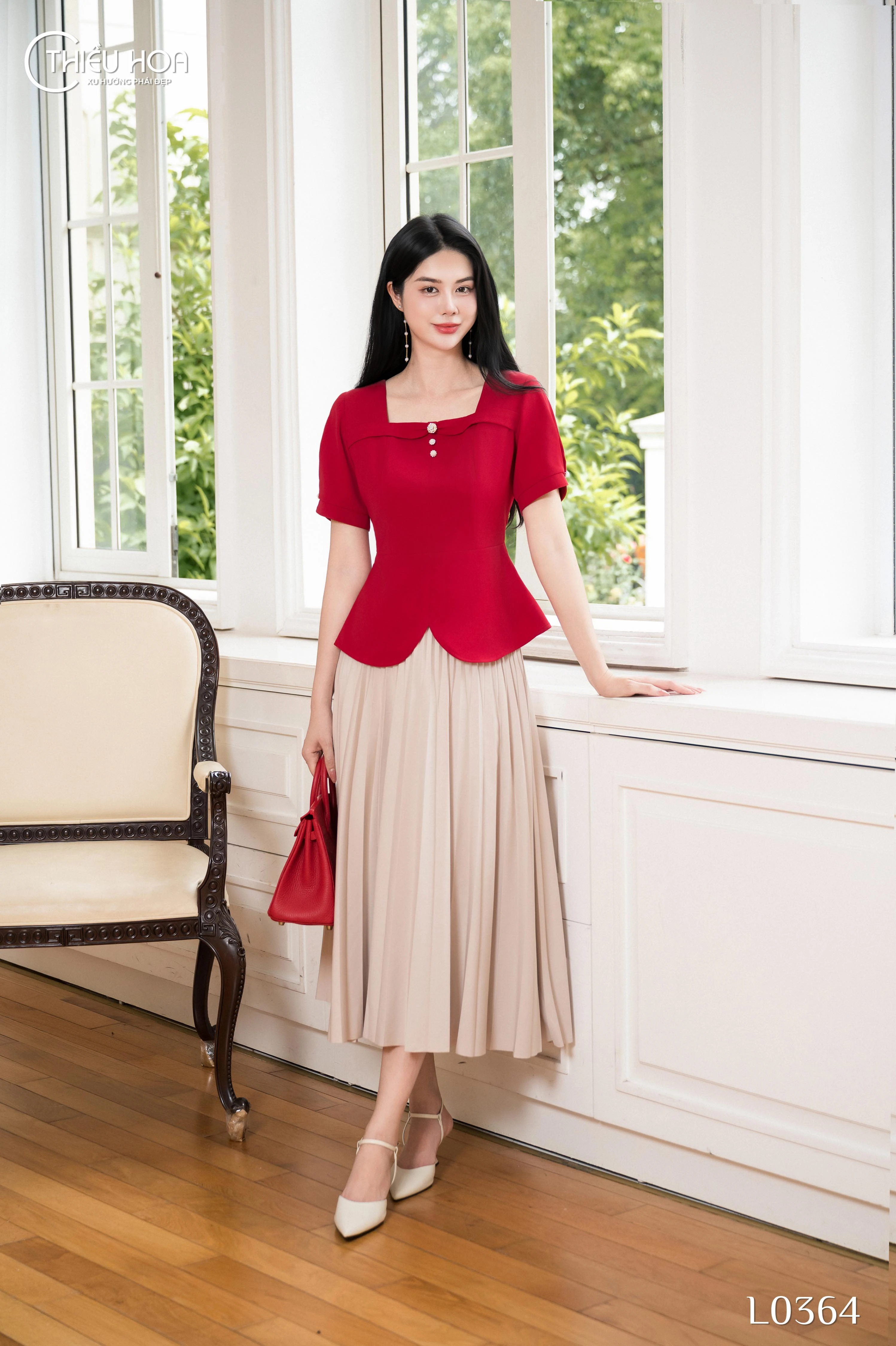 áo trung niên peplum