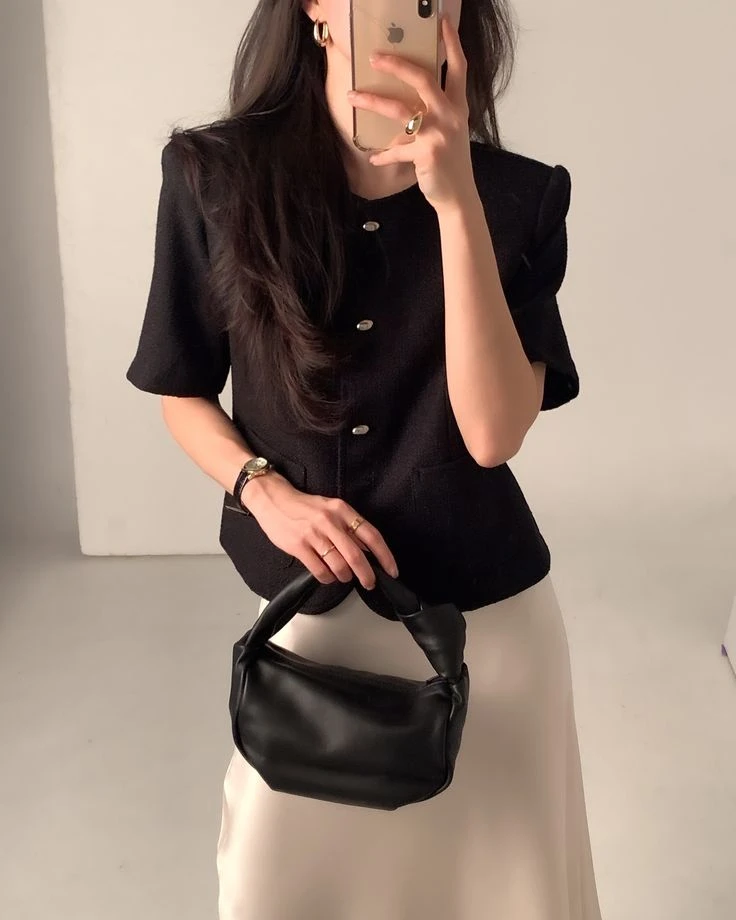 dáng người tam giác ngược