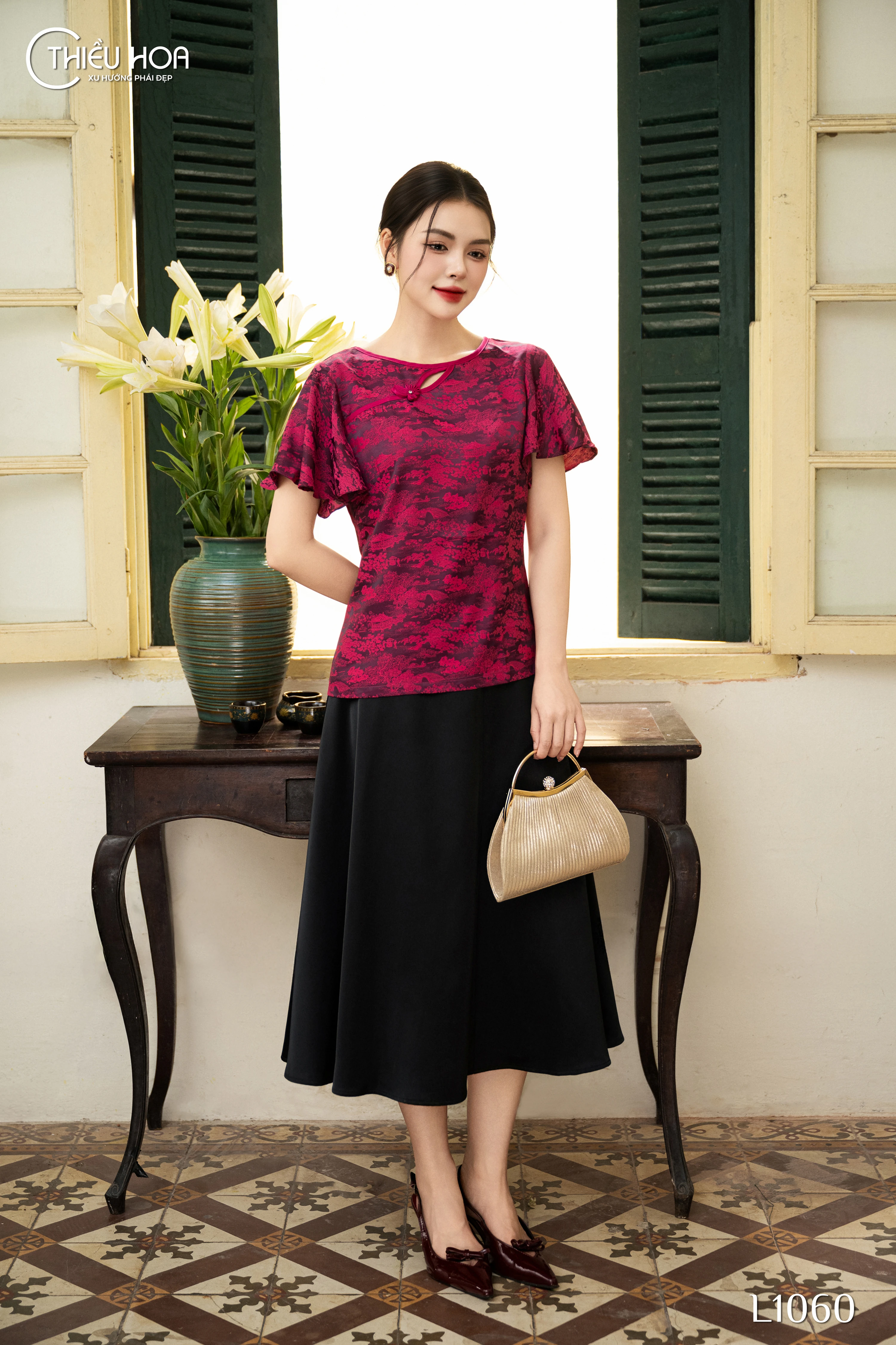 áo kiểu phối họa tiết truyền thống