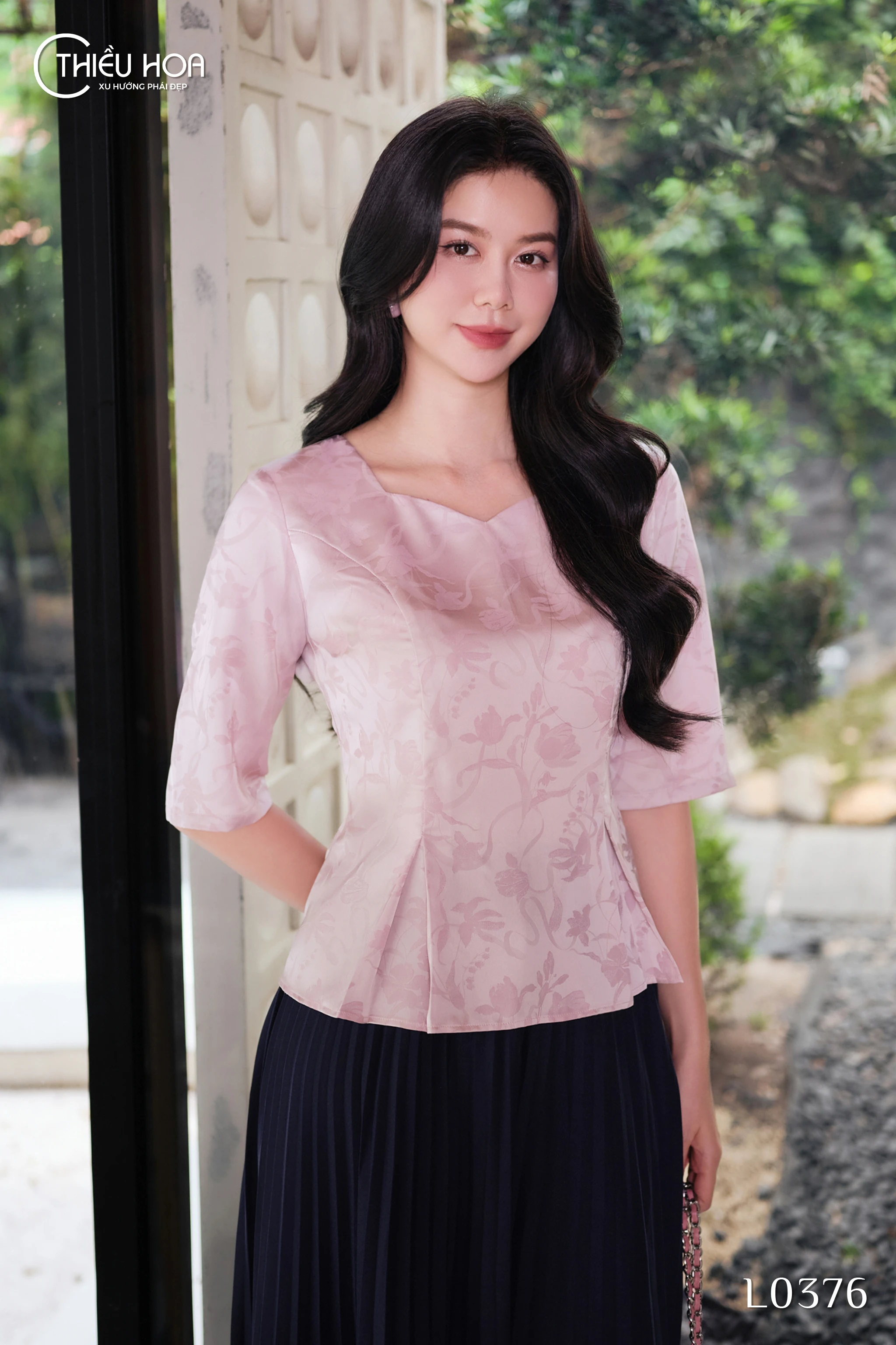 thoi-trang-trung-nien-cong-so-10-set-do-thanh-lich-sang-trong 1