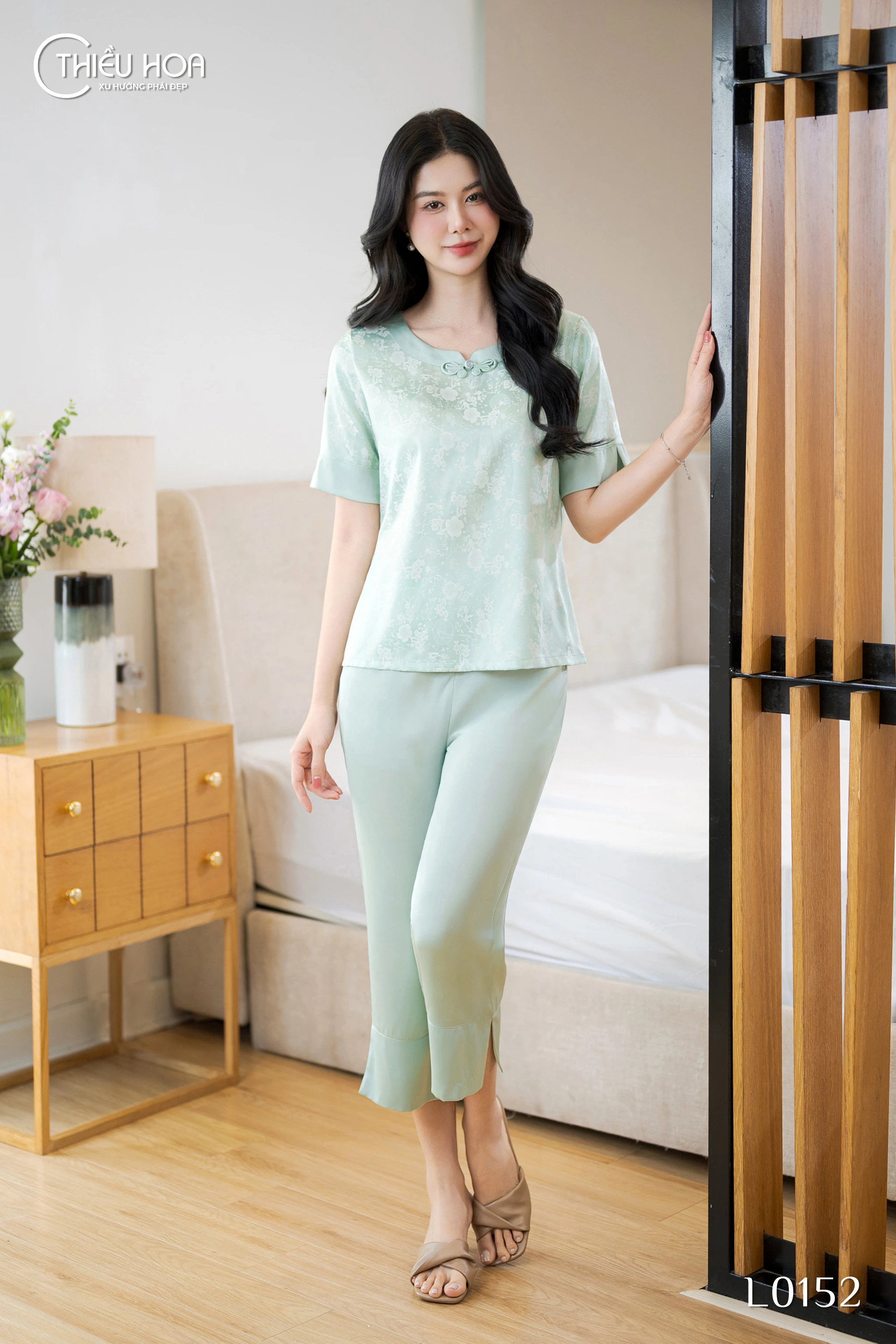Đồ Bộ Trung Niên Thiết Kế Mềm Mại Chất Liệu Lụa Tô Châu In Hoa Thương Hiệu Thiều Hoa DB5L0152