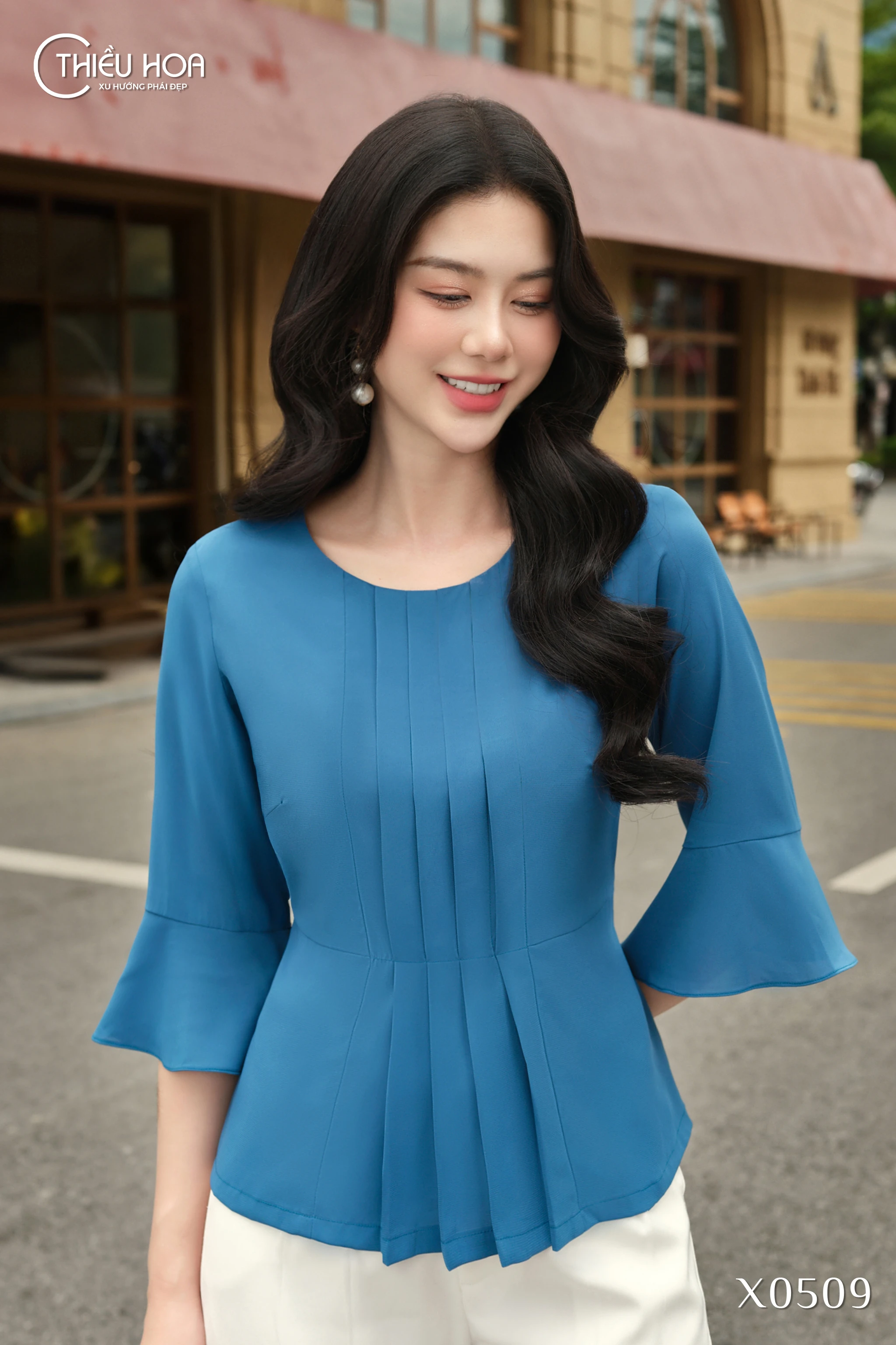 huong-dan-chon-ao-trung-nien-cao-cap-cho-phong-cach-quy-phai 1