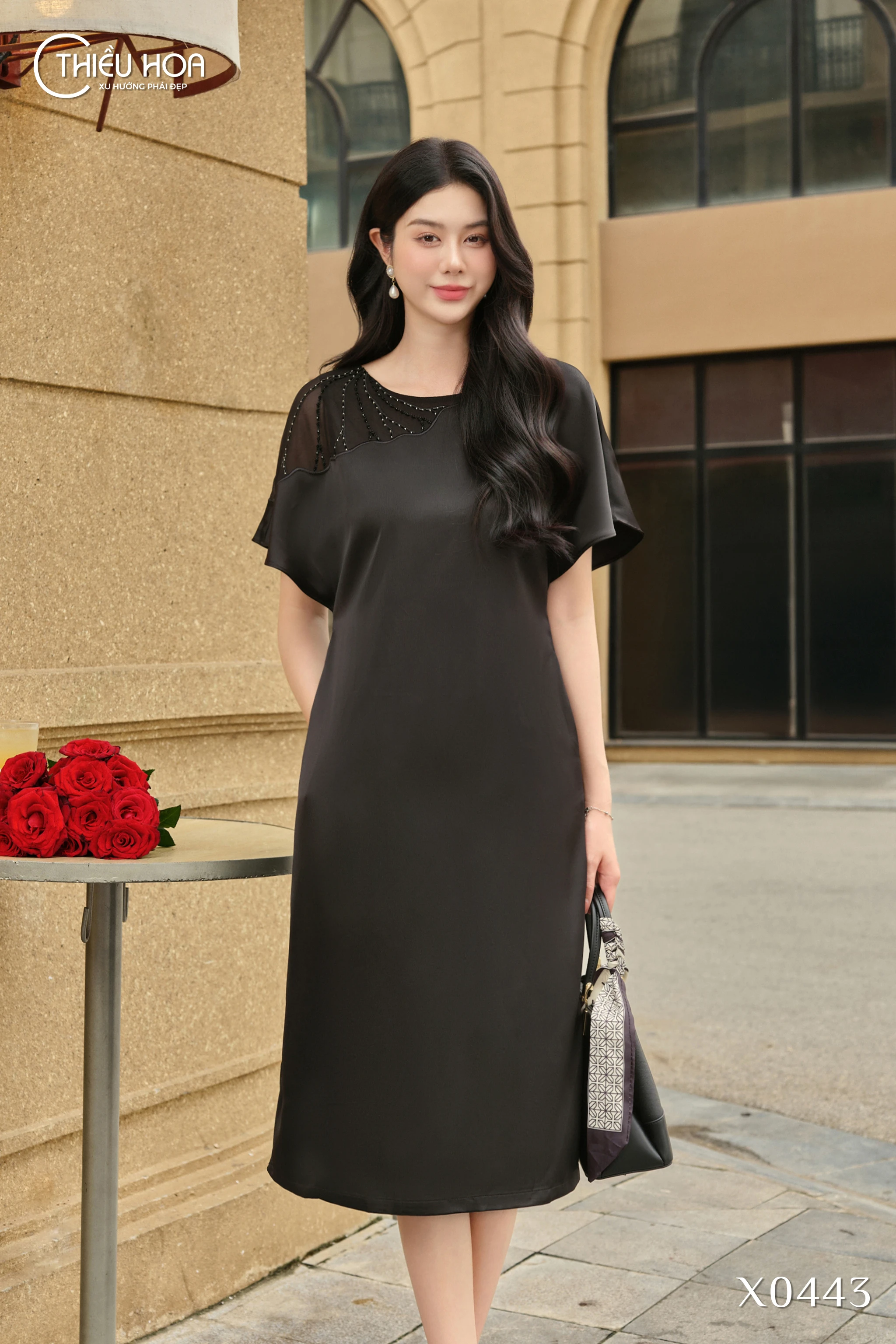 20-thiet-ke-dam-trung-nien-giup-me-tre-hon-5-tuoi 0