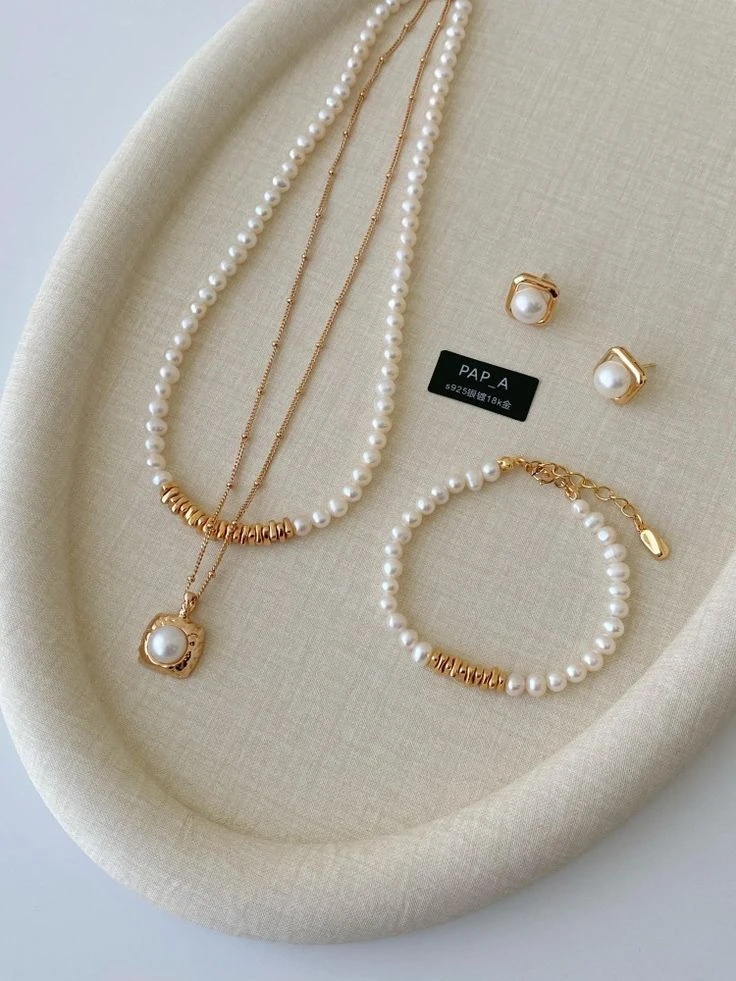 qua-tang-co-giao-2011-duoi-1-trieu-sang-trong-va-tinh-te 5