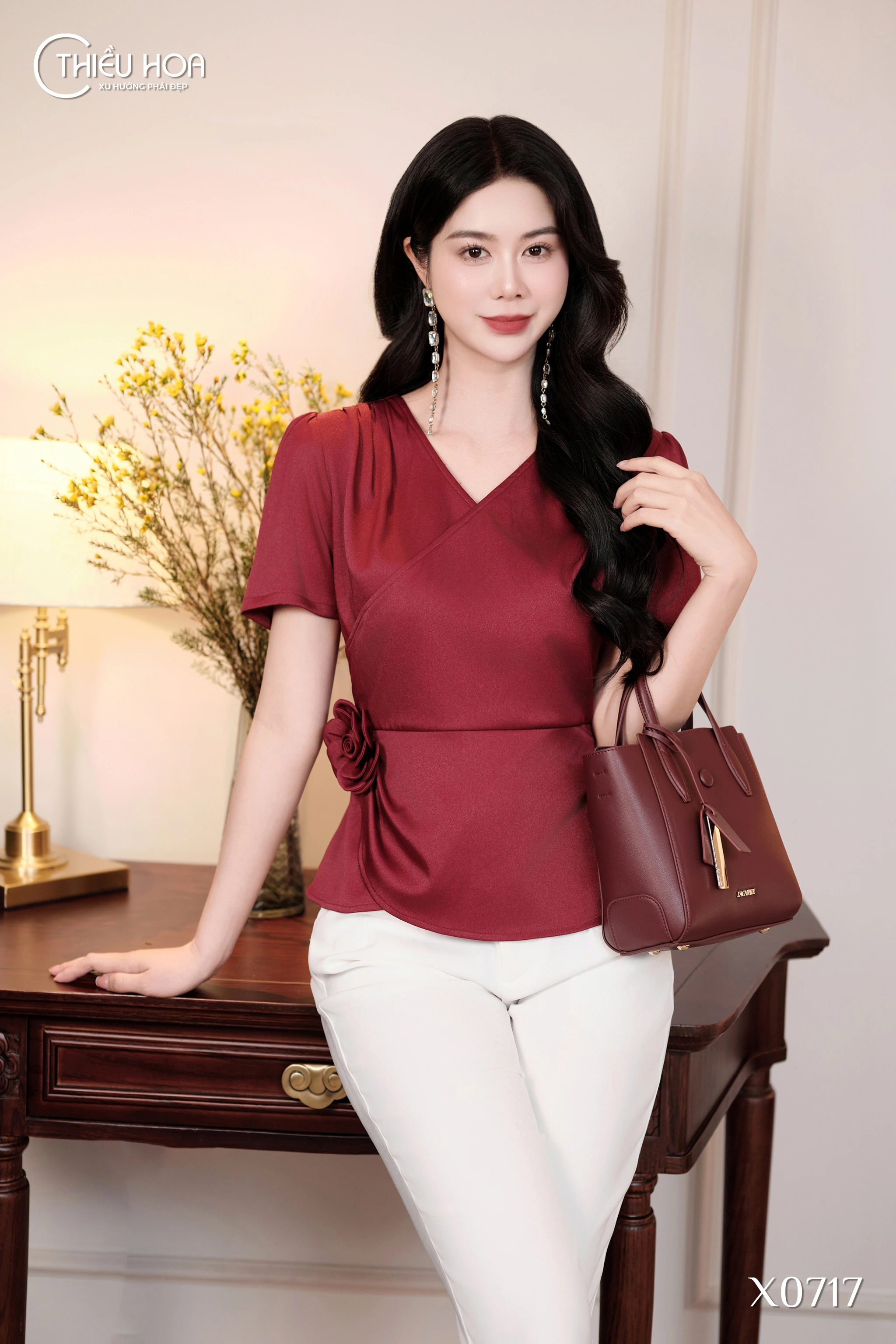 huong-dan-chon-ao-trung-nien-cao-cap-cho-phong-cach-quy-phai 5