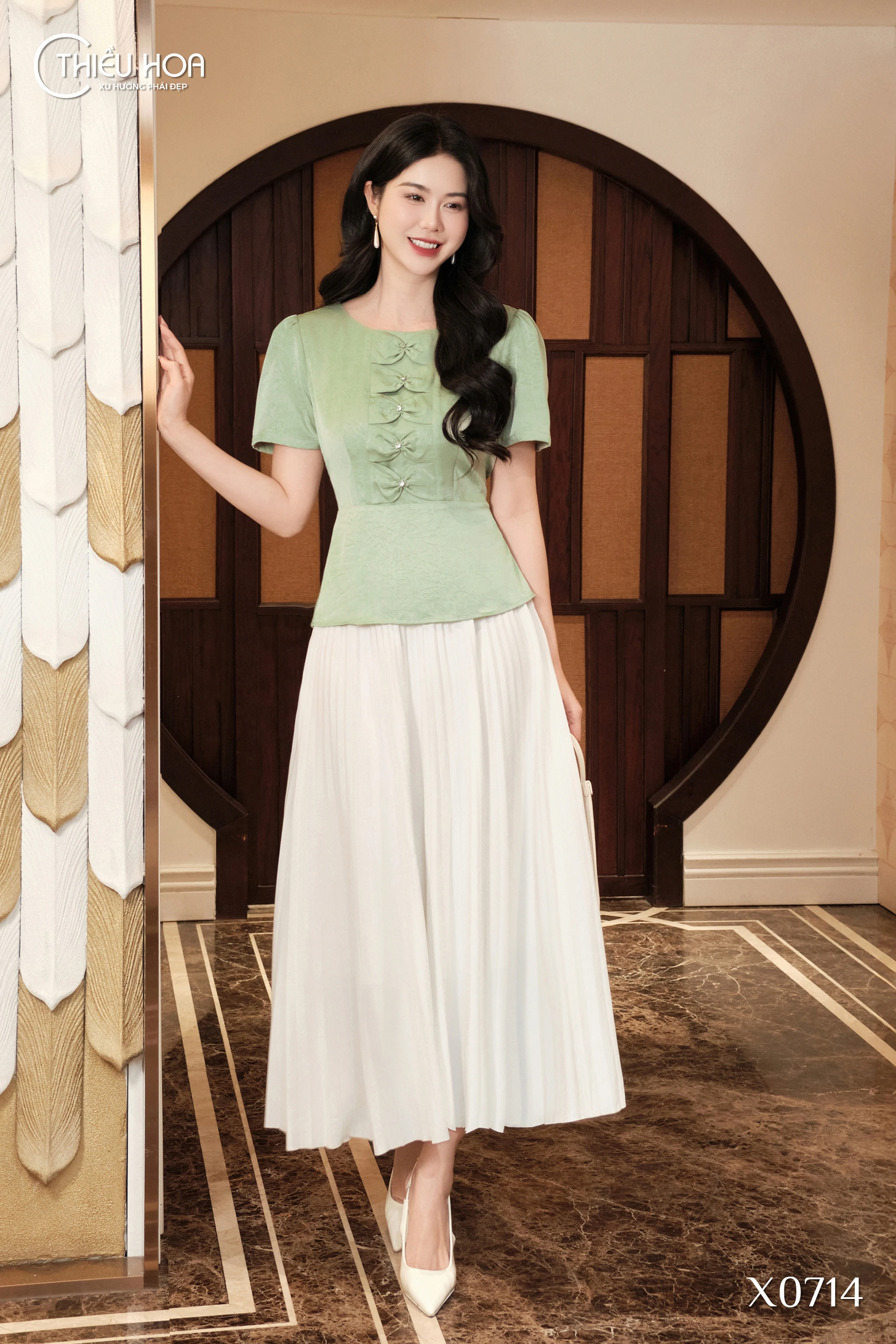 huong-dan-chon-ao-trung-nien-cao-cap-10-mau-dep-va-sang-trong-nhat 8