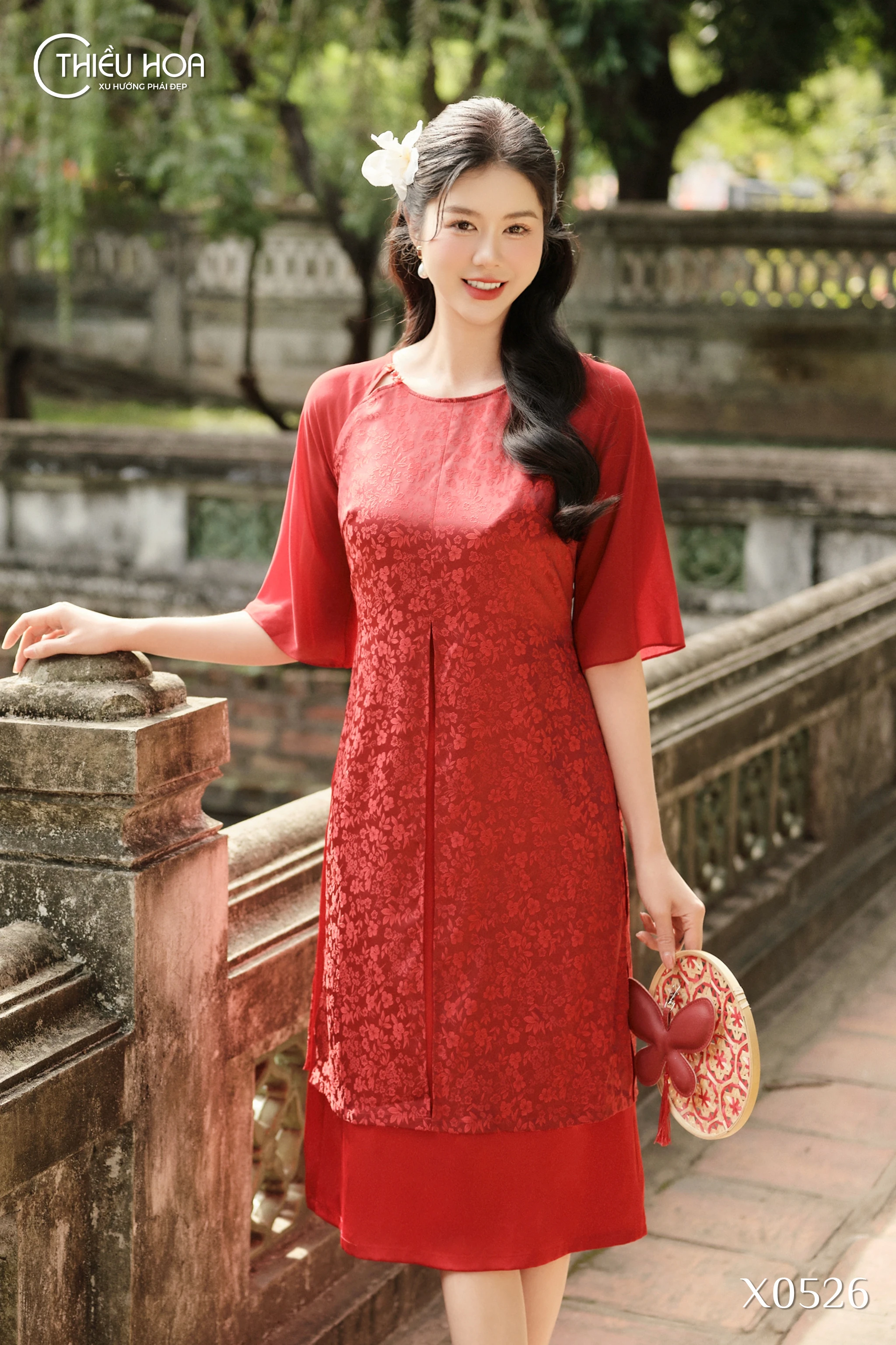 12-mau-dam-trung-nien-cao-cap-sang-trong-cho-dip-tet-2026 5