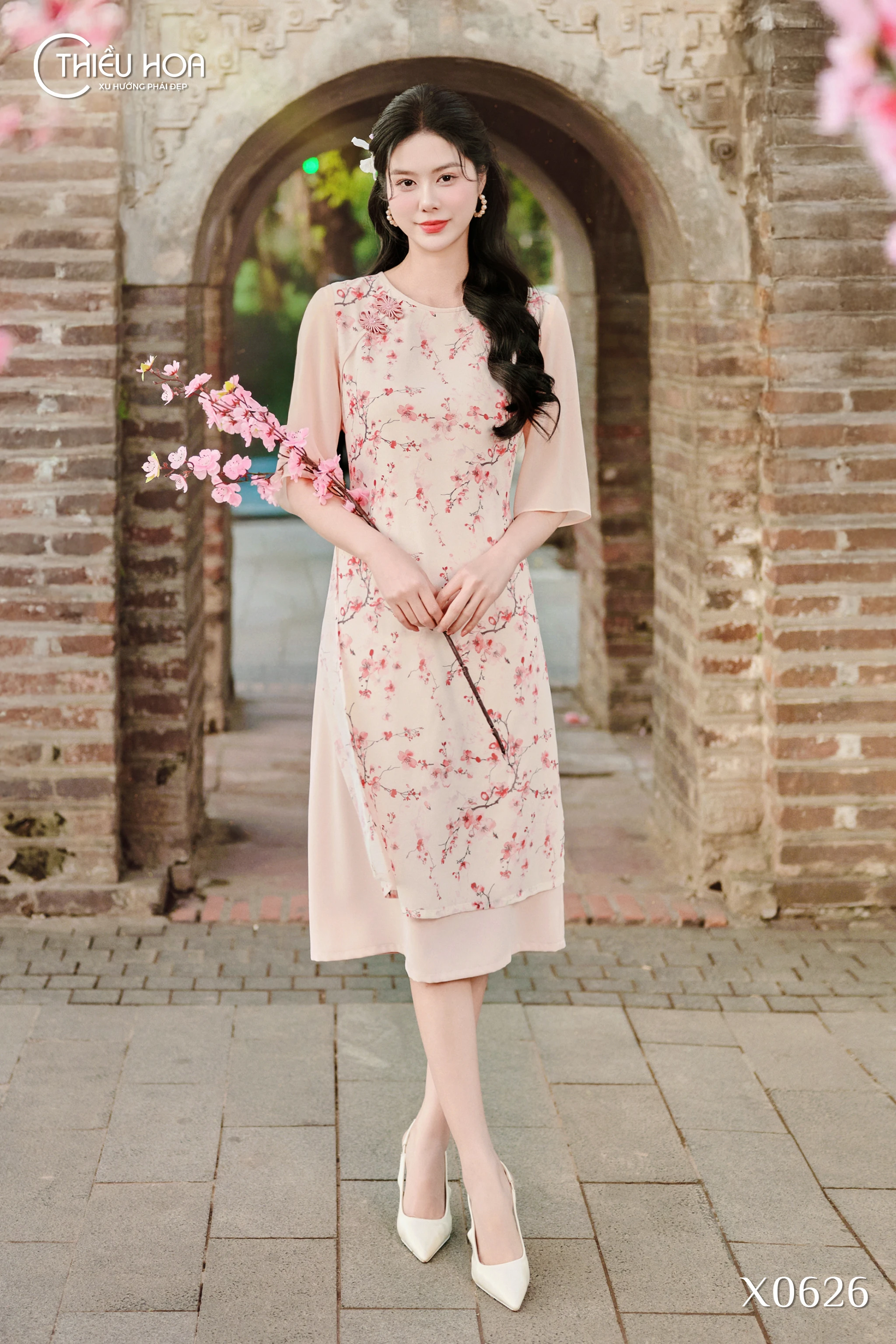 11-thiet-ke-dam-trung-nien-hoa-giup-me-tre-hon-5-tuoi 5