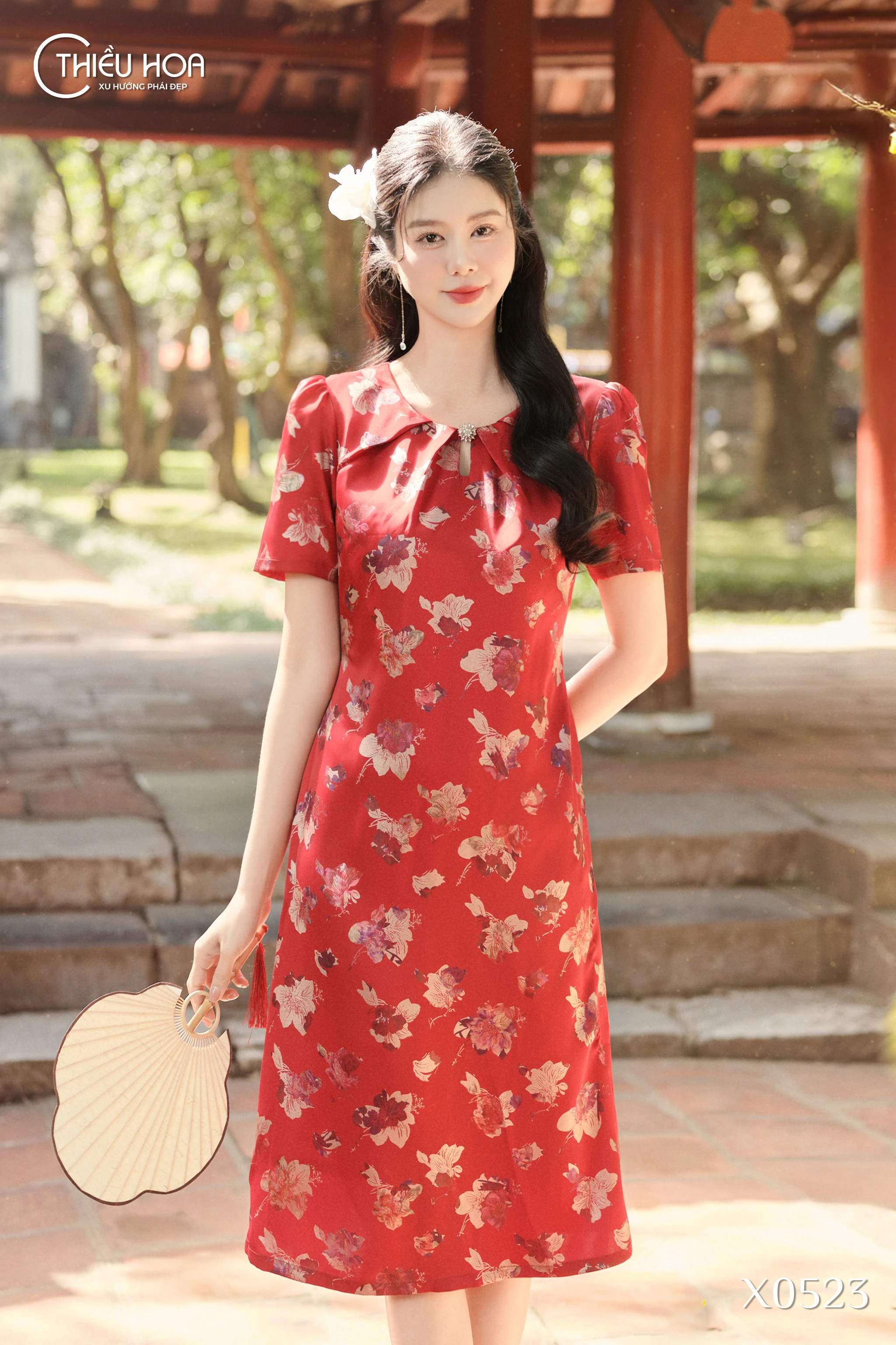 11-thiet-ke-dam-trung-nien-hoa-giup-me-tre-hon-5-tuoi 6