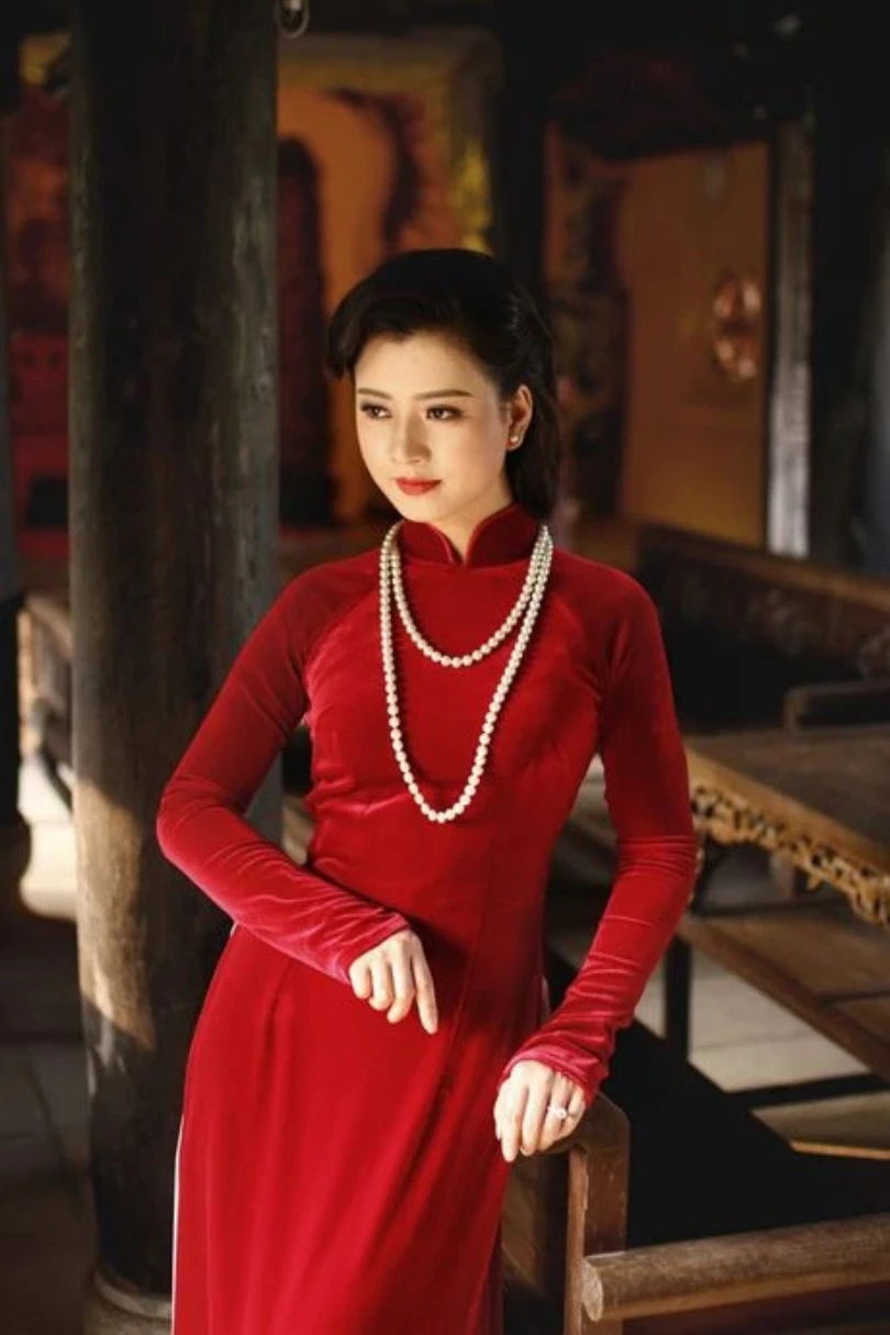 qua-tang-me-8-3-la-ao-dai 2