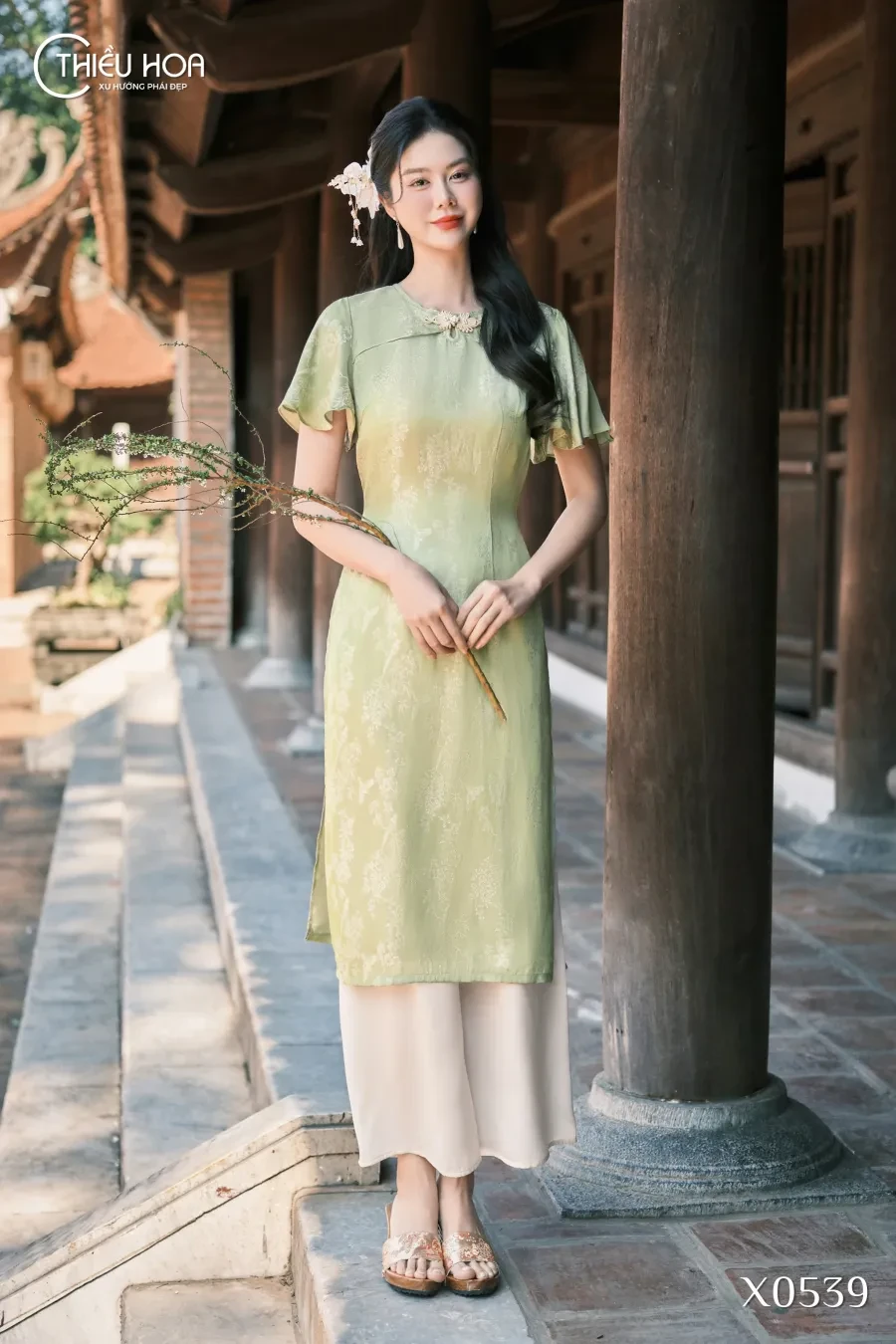 Áo dài trung niên gấm Nha Xá phong cách cao cấp sang trọng TT5X0539 – Thiều Hoa