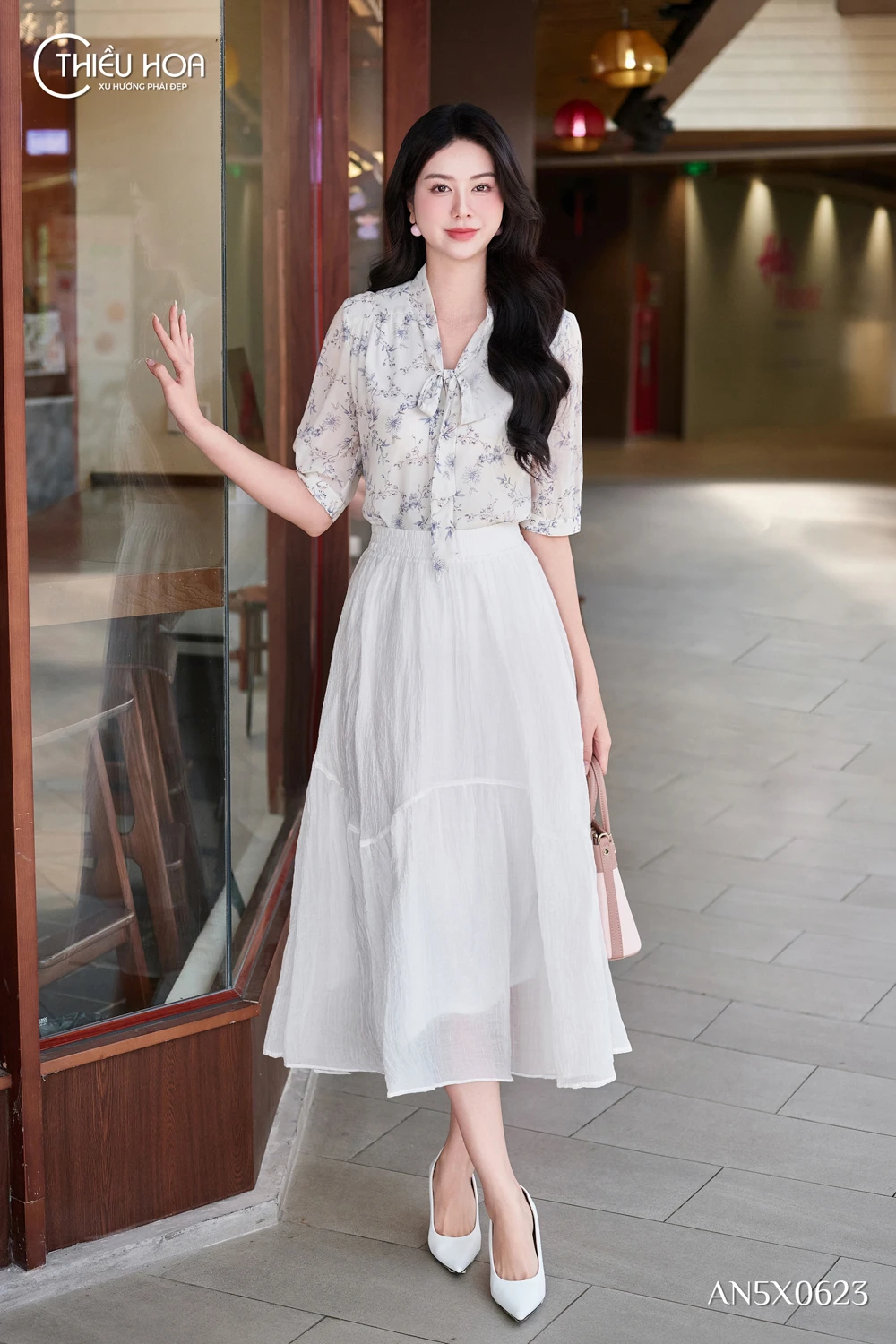 phong-cach-thanh-lich-phu-nu-40-tuoi 2