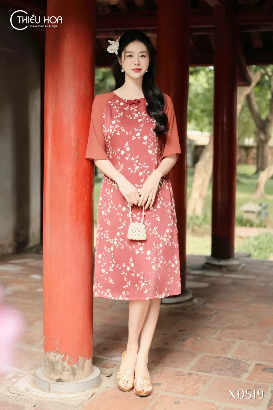 Đầm trung niên truyền thống lụa hoa satin phong cách tinh xảo sang trọng DD5X0519 – Thiều Hoa