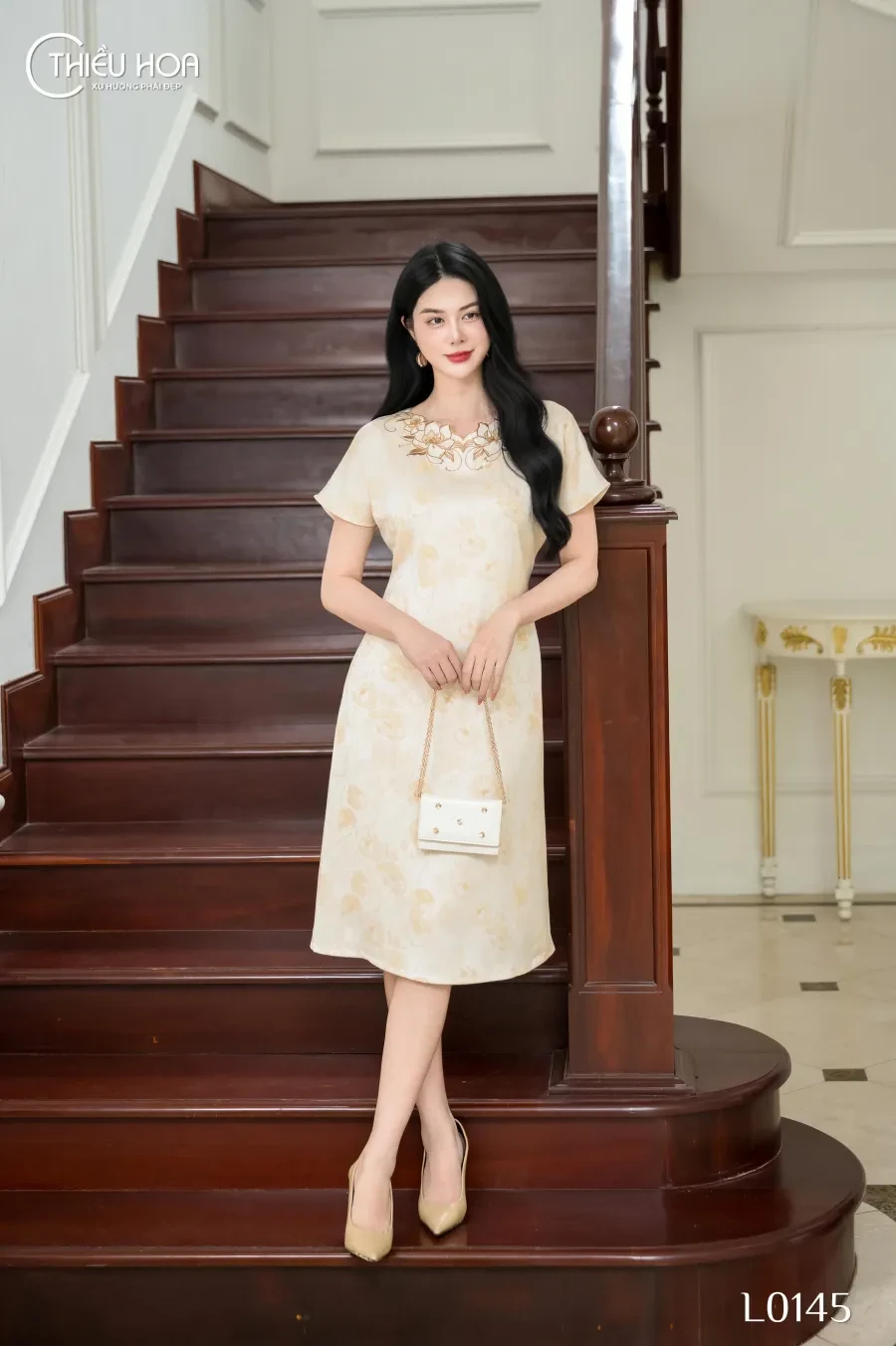 dam-vay-trung-nien-dep-cho-nguoi-co-vong-eo-qua-kho 9