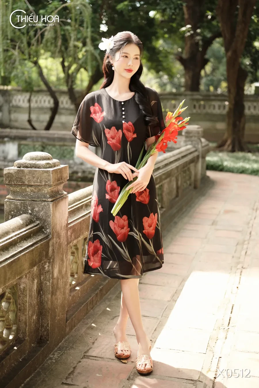 dam-vay-trung-nien-dep-cho-nguoi-co-vong-eo-qua-kho 1