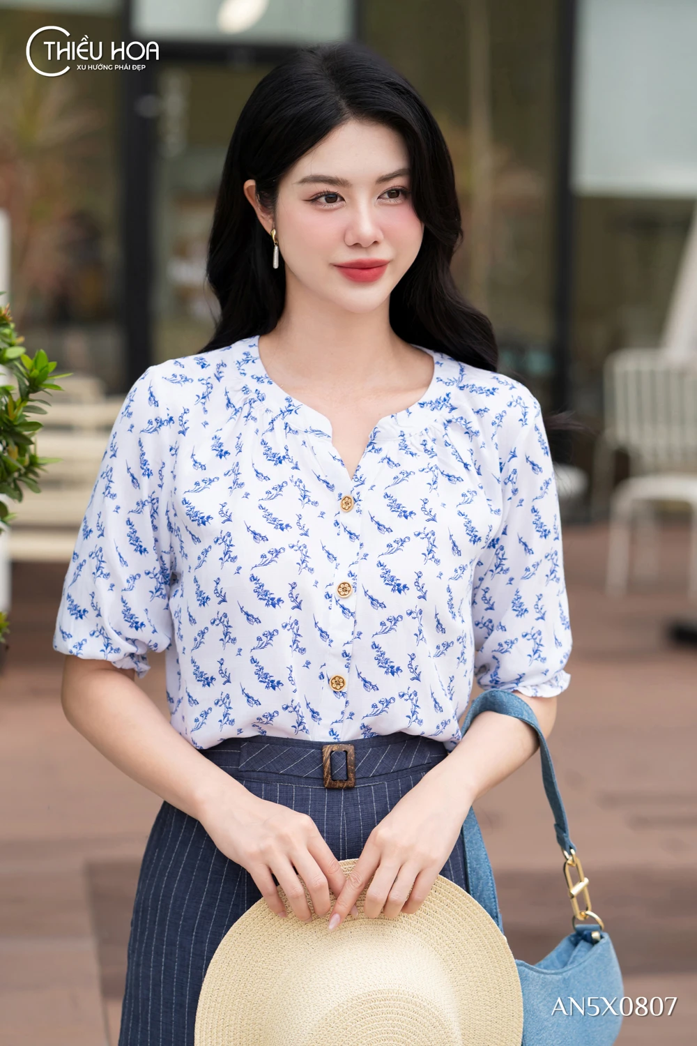 https://thieuhoa.com.vn/ao-so-mi-trung-nien/ao-so-mi-trung-nien-cotton-lua-tay-phong-an5x0807