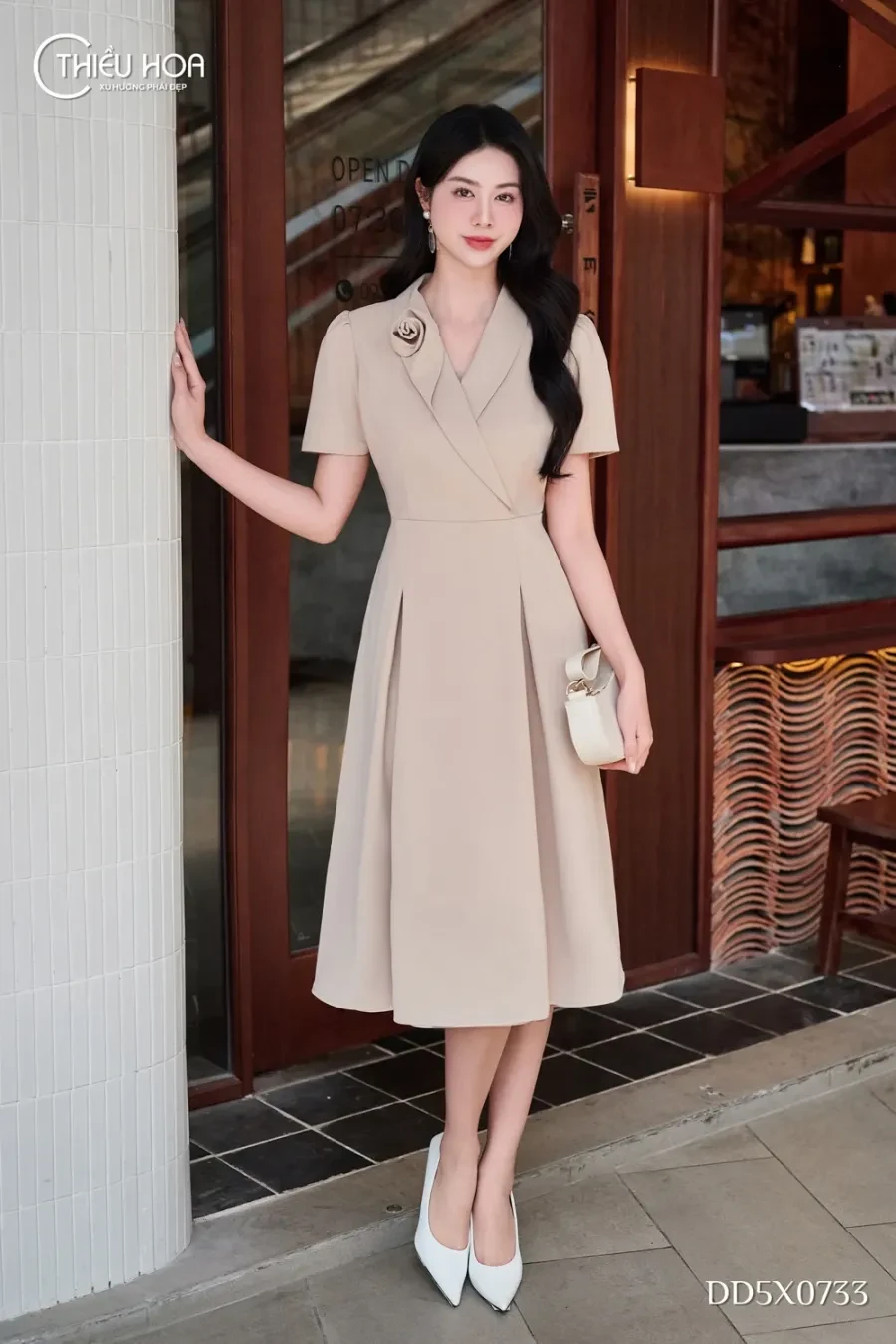 dam-trung-nien-che-bung-nguoi-beo-dang-qua-le 9