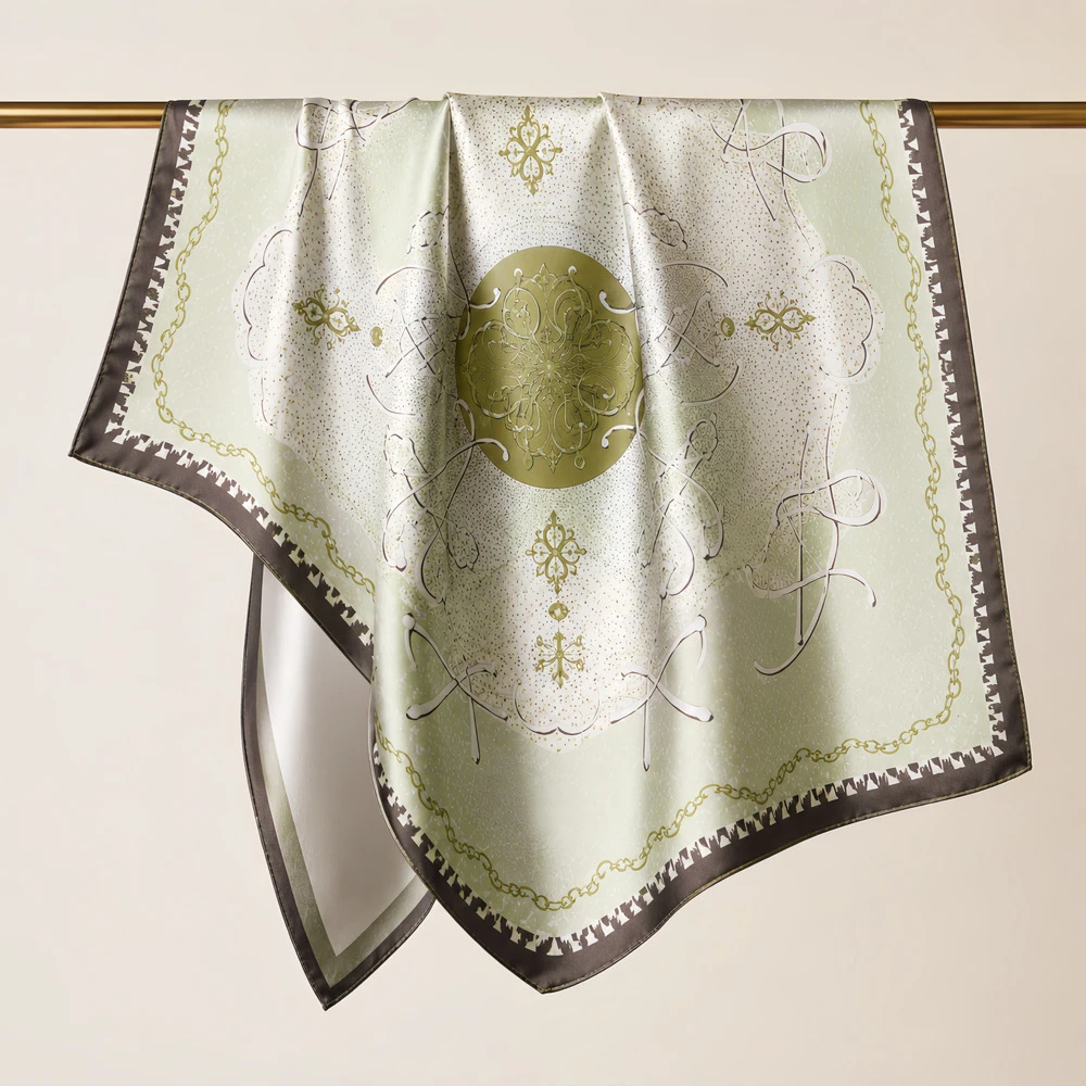 khan-lua-qua-tang-danh-cho-ai 8