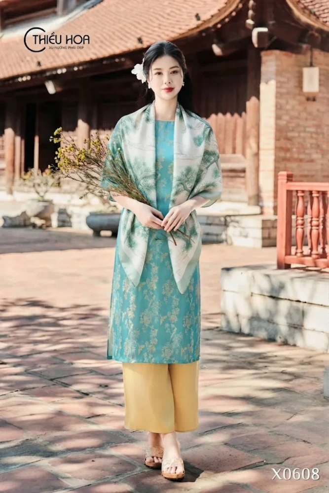 cach-phoi-khan-lua-ao-dai-dam-so-mi-thanh-lich 0
